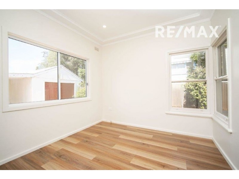 37 Fernleigh Road, Turvey Park NSW 2650