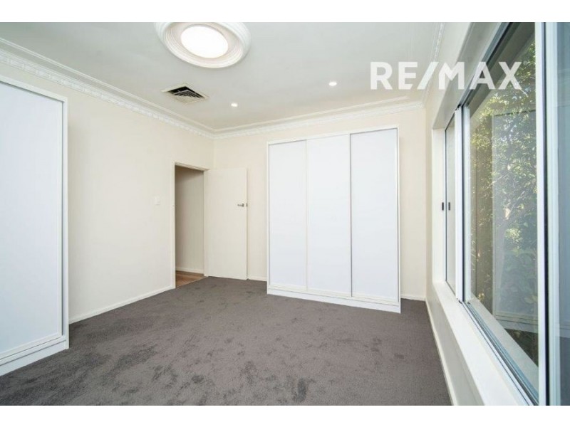 37 Fernleigh Road, Turvey Park NSW 2650