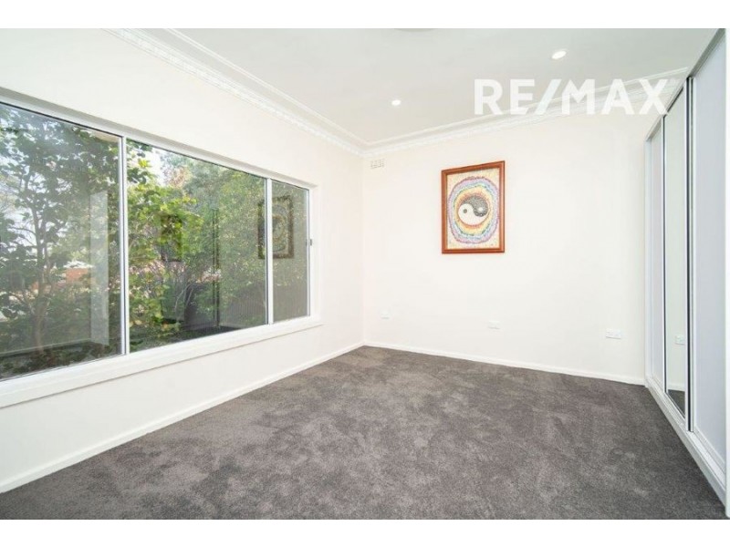 37 Fernleigh Road, Turvey Park NSW 2650