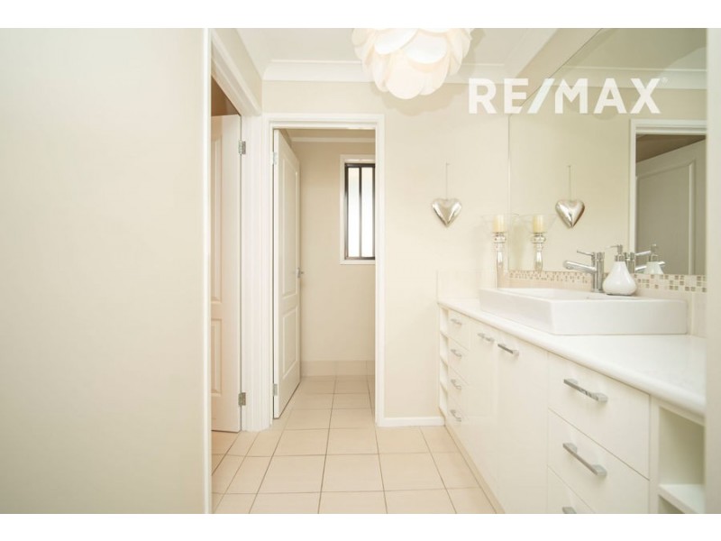 25 Balala Crescent, Bourkelands NSW 2650