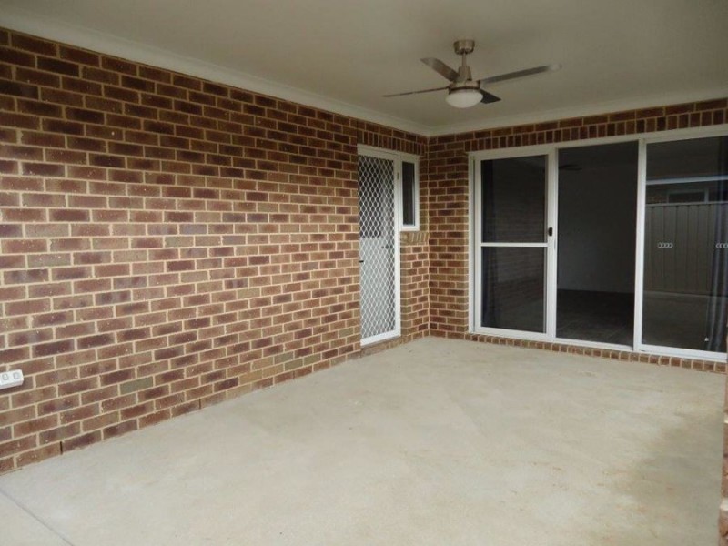 8 Morris Street, Gobbagombalin NSW 2650