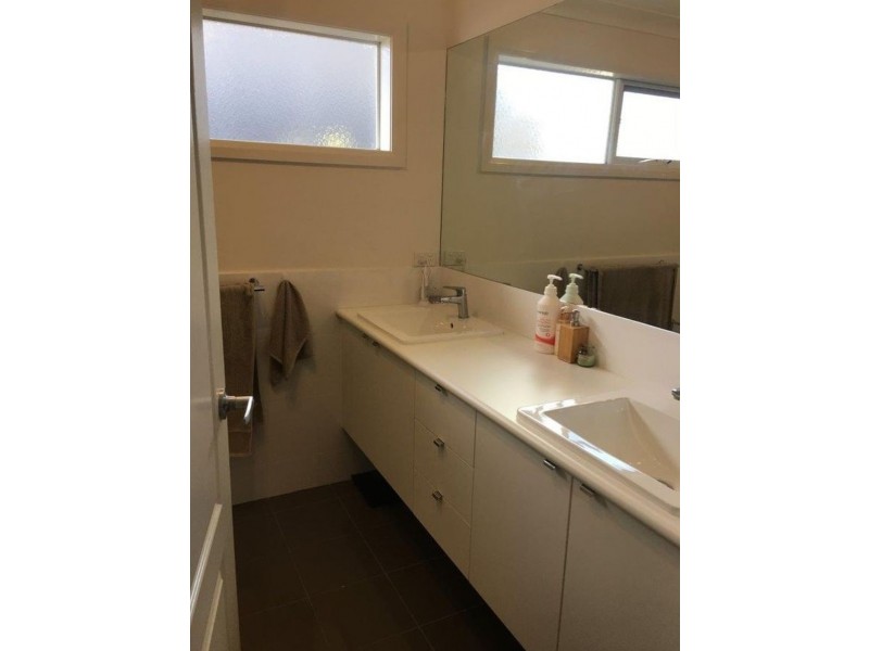 95 Brooklyn Drive, Bourkelands NSW 2650
