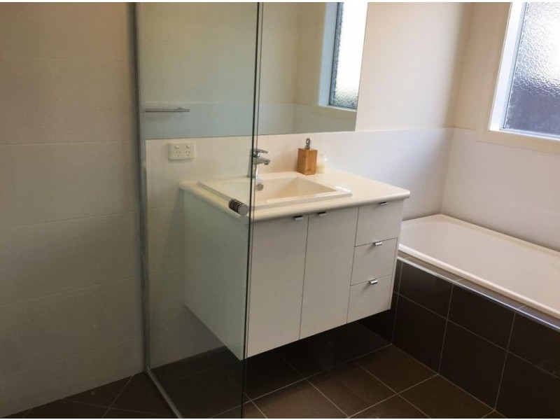 95 Brooklyn Drive, Bourkelands NSW 2650