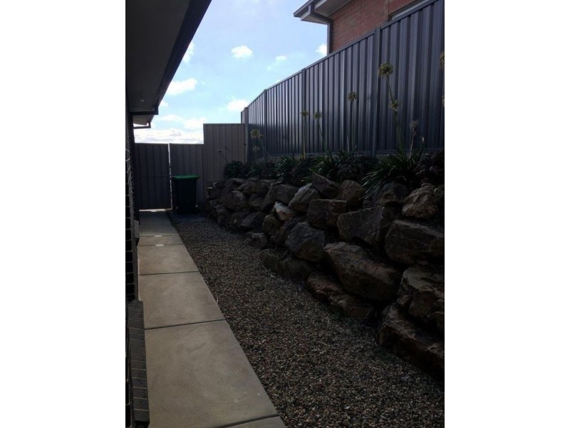 95 Brooklyn Drive, Bourkelands NSW 2650