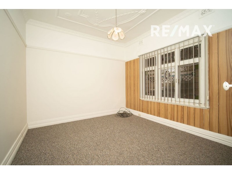 26 Tompson Street, Wagga Wagga NSW 2650