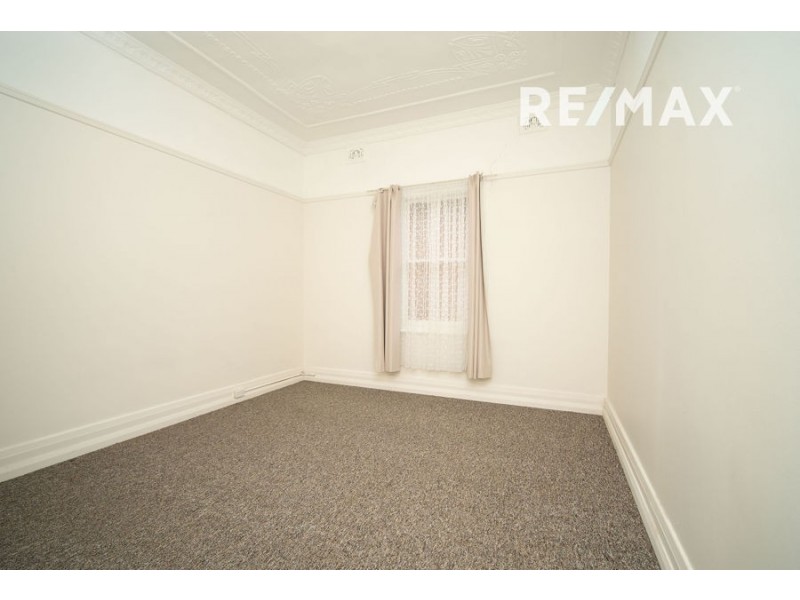 26 Tompson Street, Wagga Wagga NSW 2650