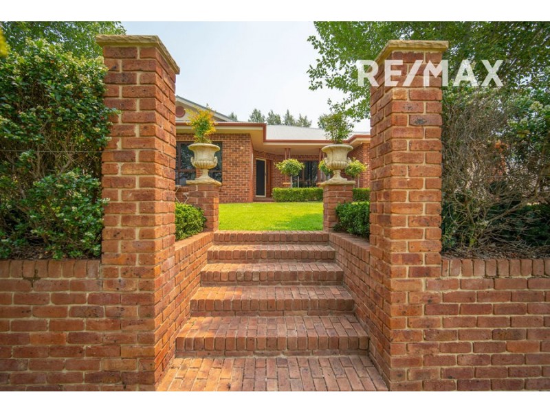 22 Budawang Place, Tatton NSW 2650