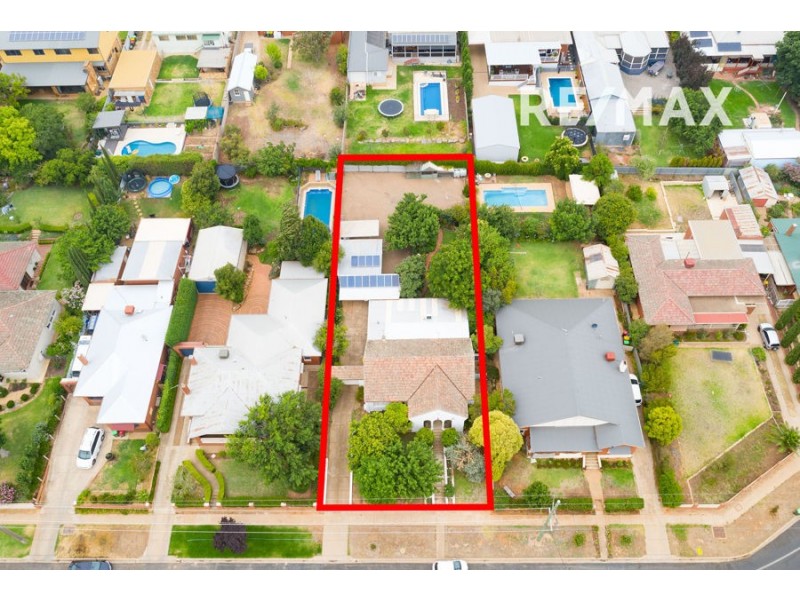 108 Coleman Street, Turvey Park NSW 2650