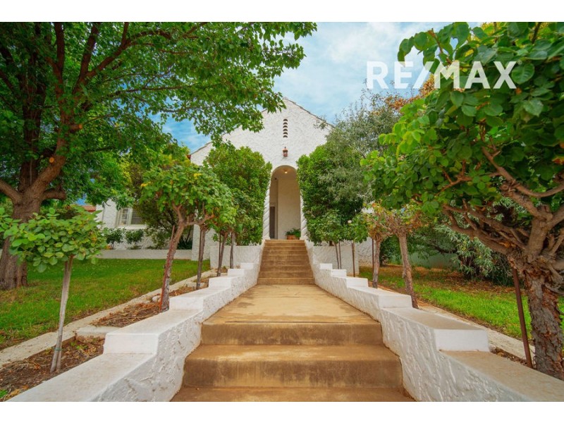 108 Coleman Street, Turvey Park NSW 2650