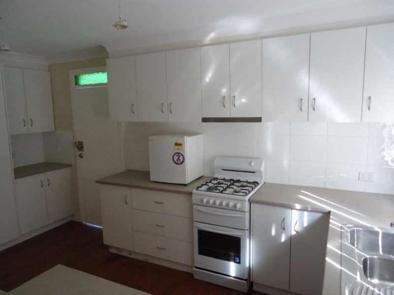 73 Ziegler Avenue, Wagga Wagga NSW 2650