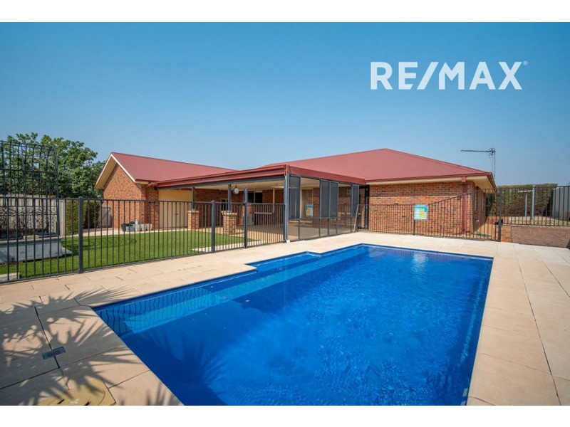 16 Madin Place, Estella NSW 2650