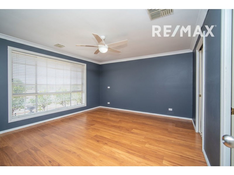 16 Madin Place, Estella NSW 2650