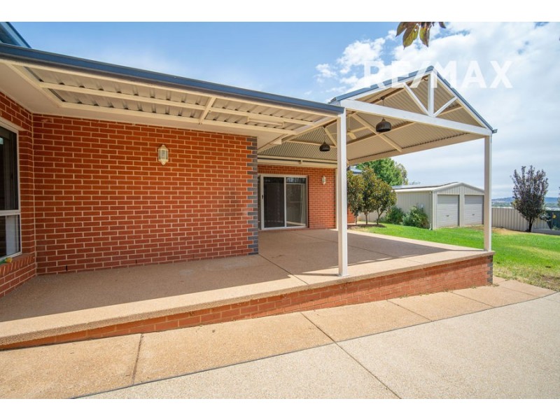 2 Ulandra Place, Estella NSW 2650