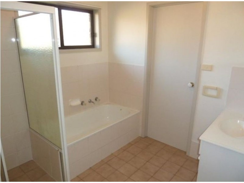 14 Frances Court, Ashmont NSW 2650