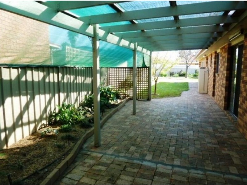 14 Frances Court, Ashmont NSW 2650