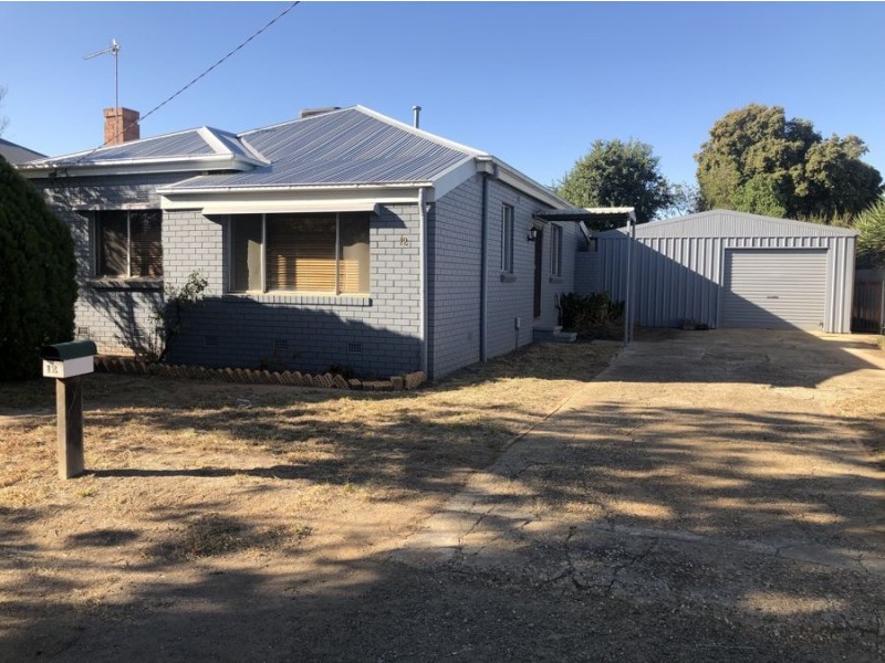 12 Sullivan Avenue, Wagga Wagga NSW 2650