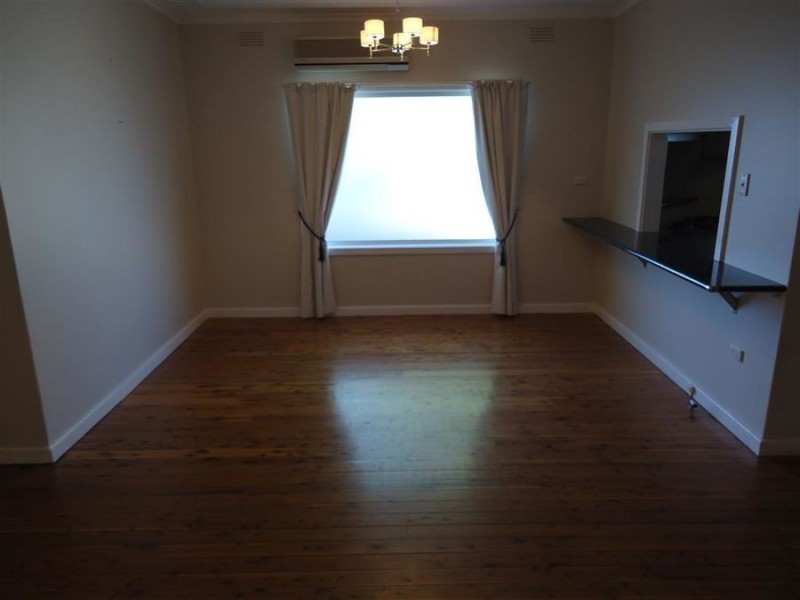 43 Northcott Parade, Wagga Wagga NSW 2650