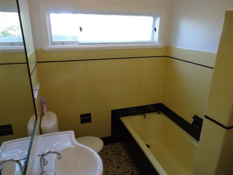 43 Northcott Parade, Wagga Wagga NSW 2650