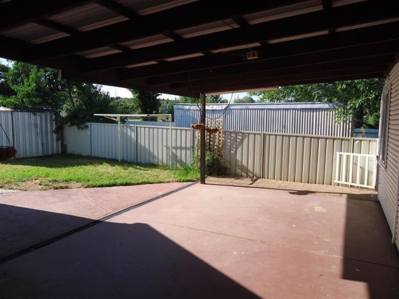 43 Northcott Parade, Wagga Wagga NSW 2650