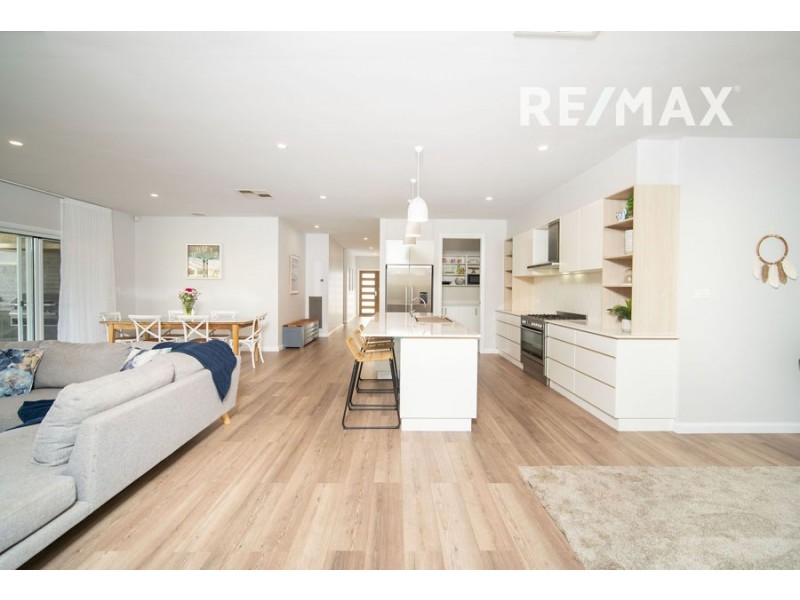 3 Morris Crescent, Gobbagombalin NSW 2650