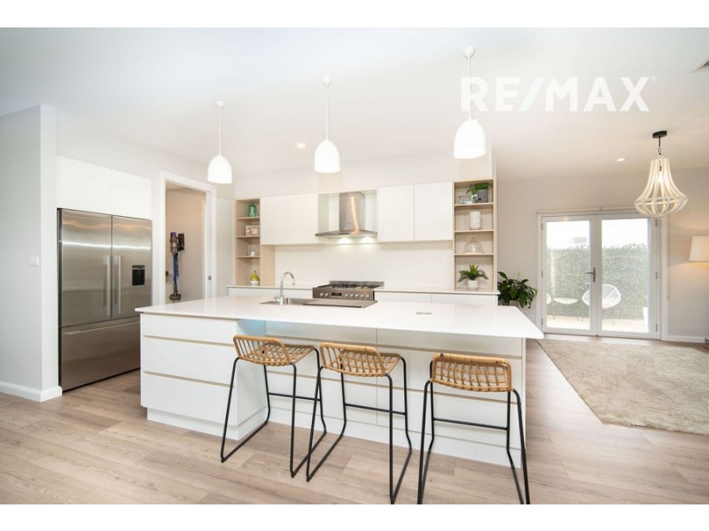 3 Morris Crescent, Gobbagombalin NSW 2650