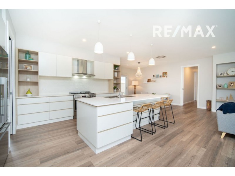 3 Morris Crescent, Gobbagombalin NSW 2650