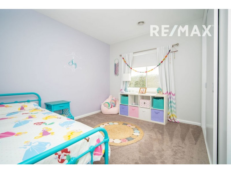 3 Morris Crescent, Gobbagombalin NSW 2650