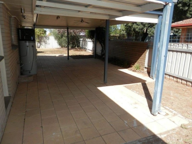 1 Hurd Street, Ashmont NSW 2650