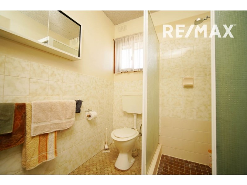 2/76 Fay Avenue, Kooringal NSW 2650