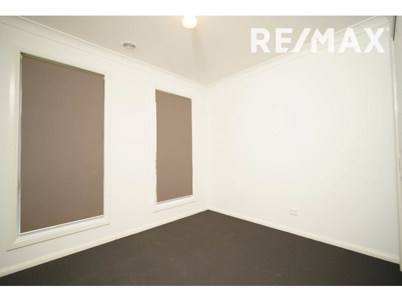 2/24 Hazelwood Drive, Forest Hill NSW 2651