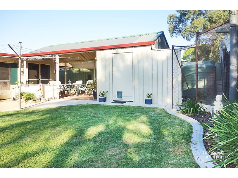 440 Lake Albert Road, Lake Albert NSW 2650