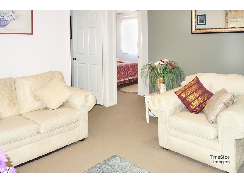 440 Lake Albert Road, Lake Albert NSW 2650