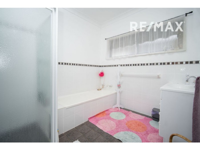 464 Kooringal Road, Lake Albert NSW 2650