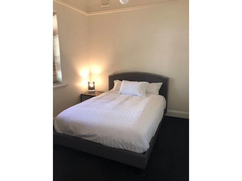 77 Simmons Street, Wagga Wagga NSW 2650