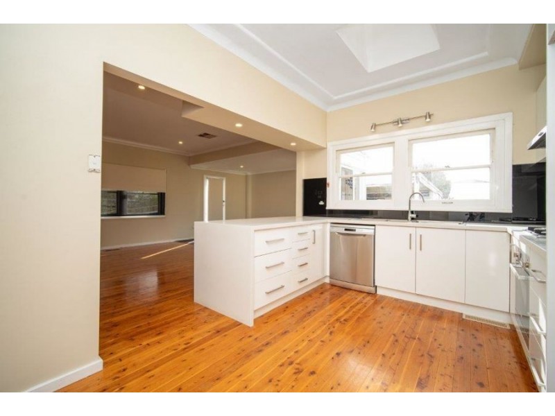 19 Lindsay Street, Wagga Wagga NSW 2650