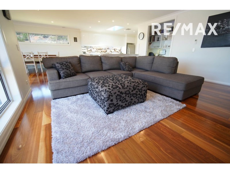 89 Riverview Drive, Moorong NSW 2650