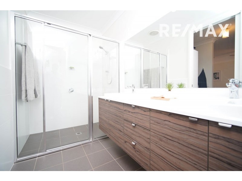 89 Riverview Drive, Moorong NSW 2650