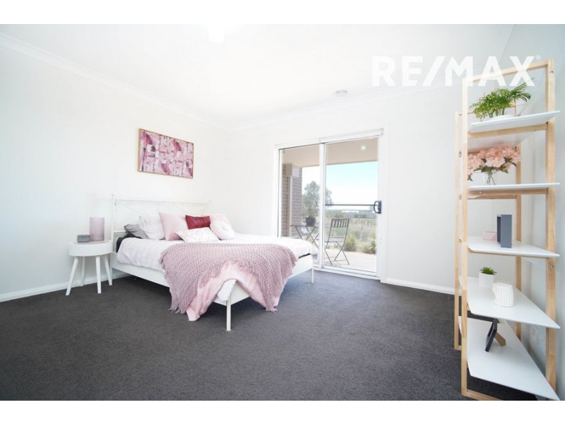 89 Riverview Drive, Moorong NSW 2650