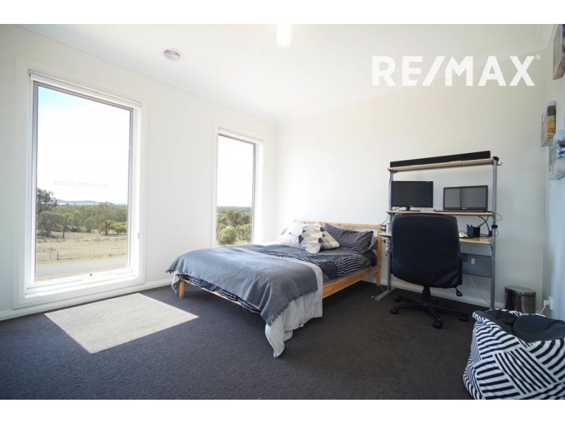 89 Riverview Drive, Moorong NSW 2650