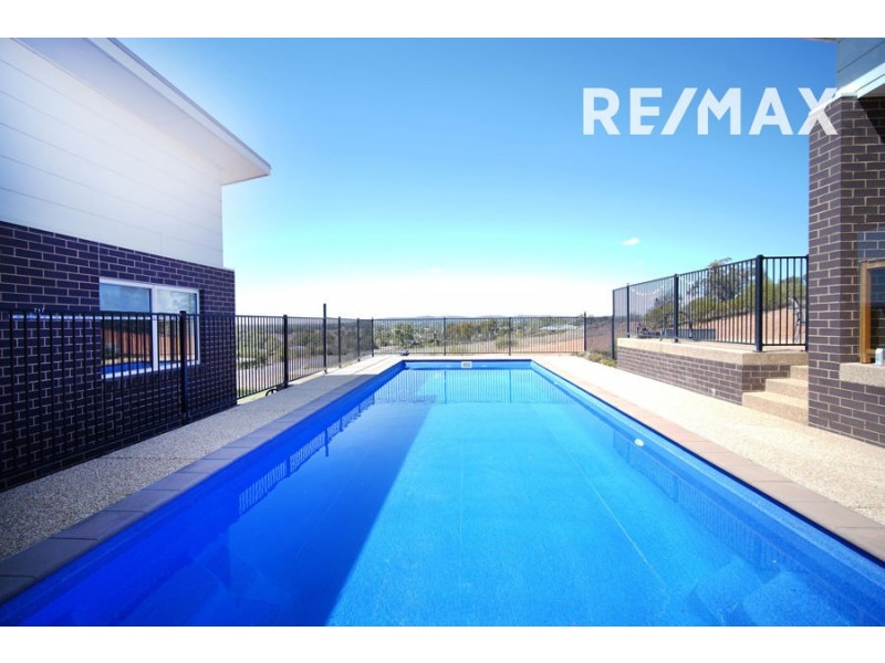 89 Riverview Drive, Moorong NSW 2650