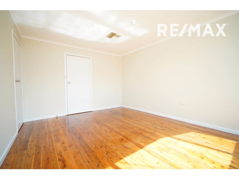 12 Allen Street, Wagga Wagga NSW 2650