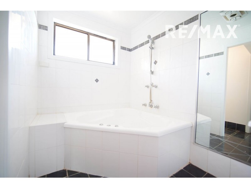 12 Allen Street, Wagga Wagga NSW 2650