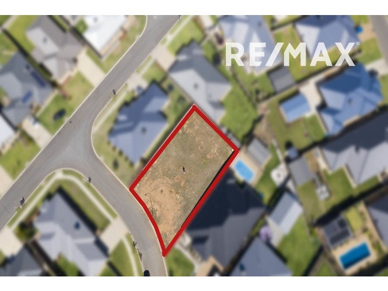 3 Flack Crescent, Boorooma NSW 2650