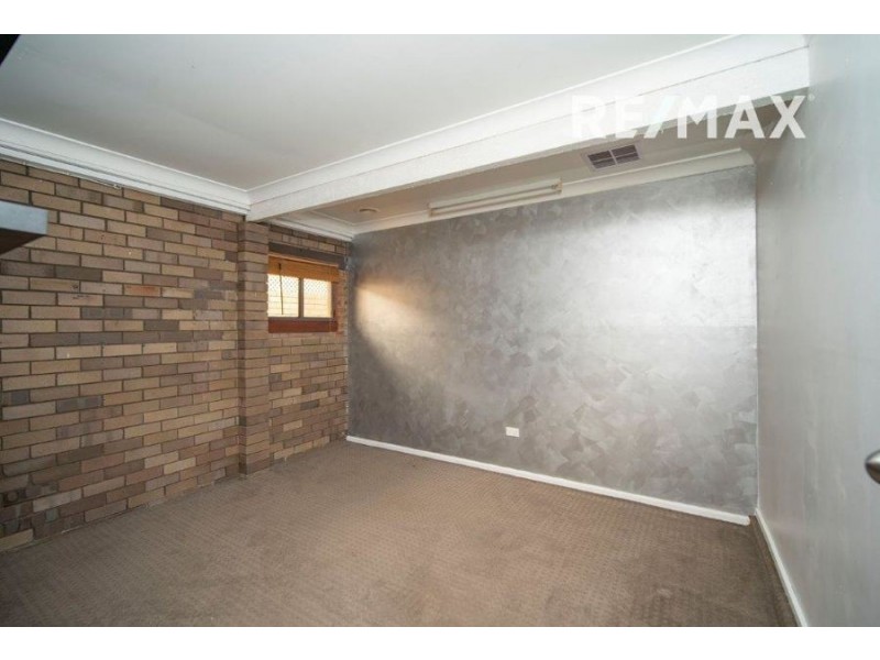 60 Graham Street, Lake Albert NSW 2650