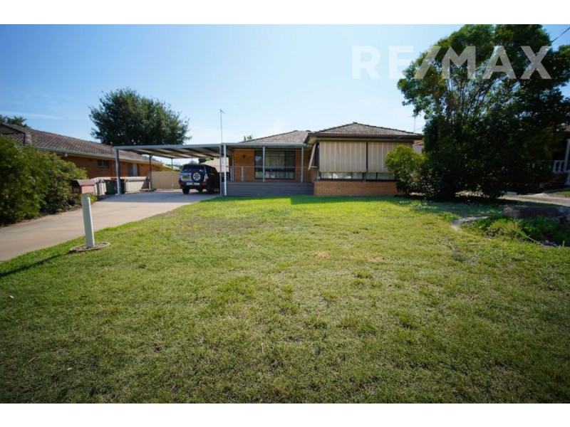 39 Nordlingen Drive, Tolland NSW 2650