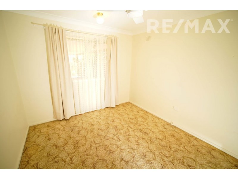 39 Nordlingen Drive, Tolland NSW 2650