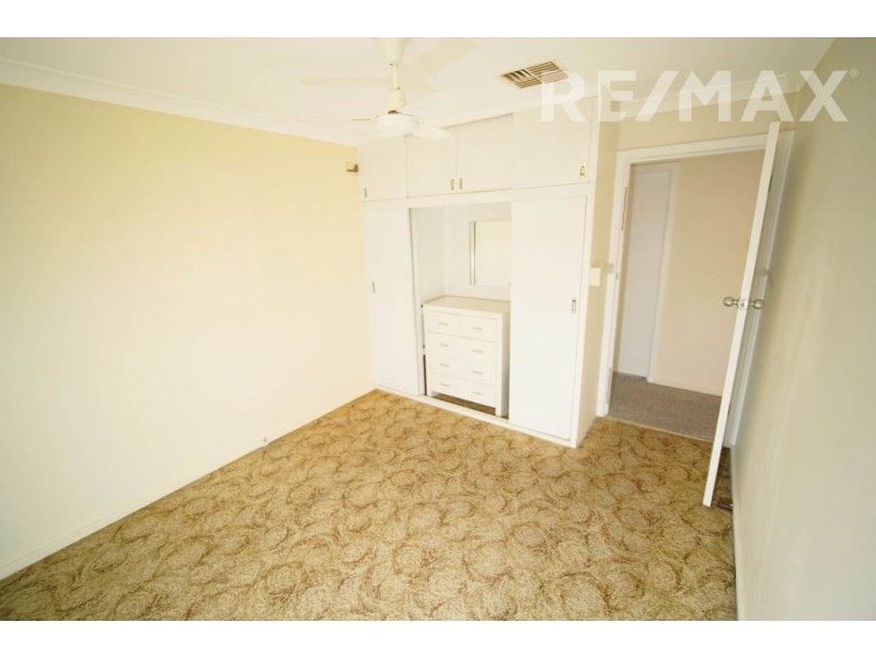 39 Nordlingen Drive, Tolland NSW 2650