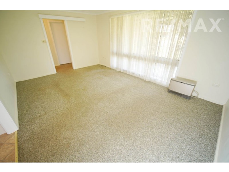 39 Nordlingen Drive, Tolland NSW 2650