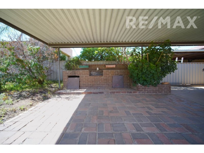39 Nordlingen Drive, Tolland NSW 2650