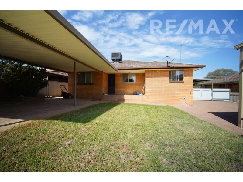 39 Nordlingen Drive, Tolland NSW 2650